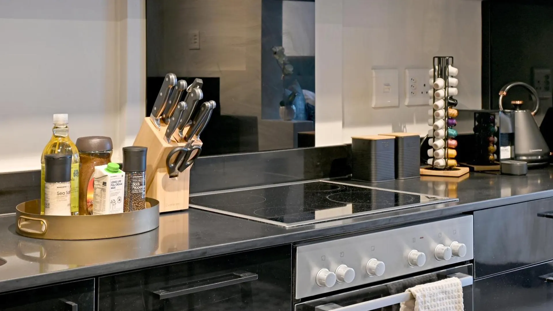 Nova - Chic City Studio Living At The Tokyo Ciudad del Cabo